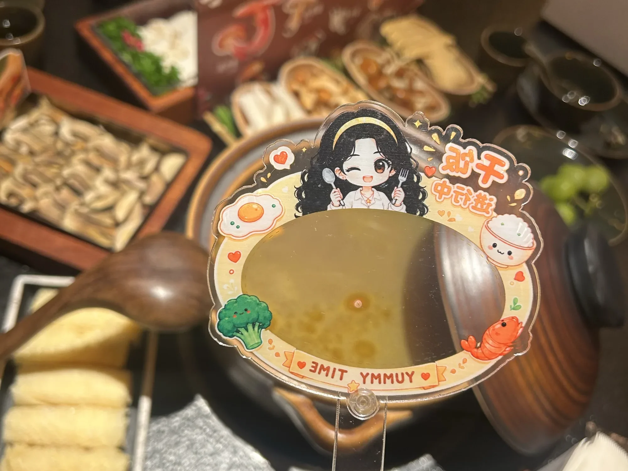 Alice 好吃時間拍照框同火鍋